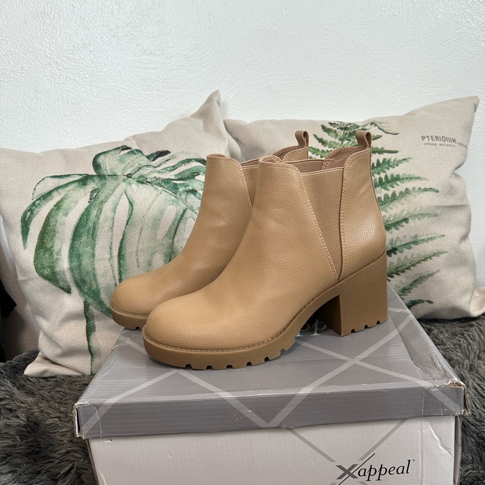 Xappeal Brown Booties